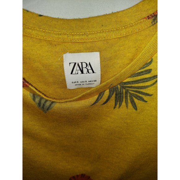 Zara Yellow Gold Short sleeve sweater with Tropical flower prints Size S - Picture 3 of 3